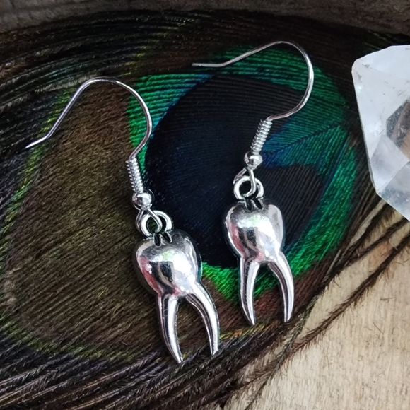 Dentist Earrings Tooth Earrings UNISEX Teeth Dental Hygienist Gift oddities Fang - Picture 5 of 12